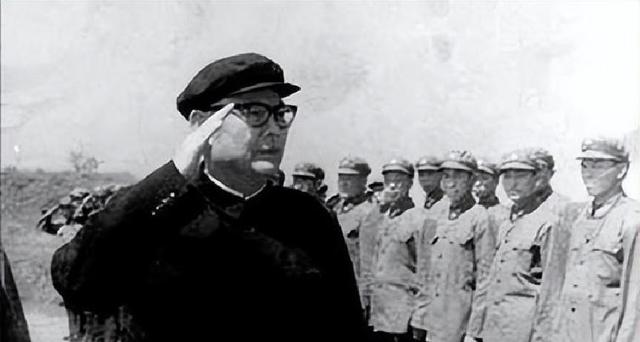 72年陈毅去世，周恩来在悼词添上“功大于过”，毛主席：这句去掉