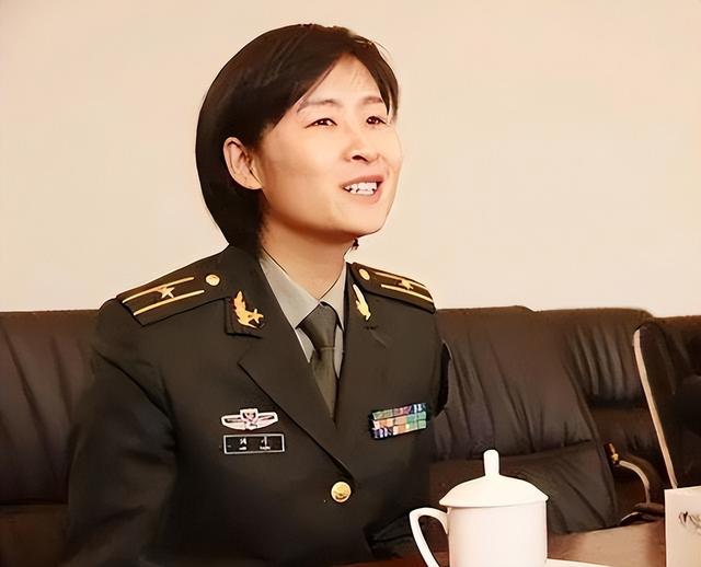航天女英雄刘洋，丈夫才貌双全，曾对妻子撒谎，妻子却不怪他