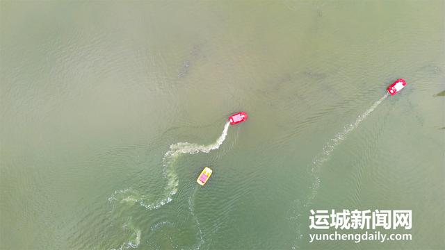 运城盐池：游船穿梭 尽显生态之美