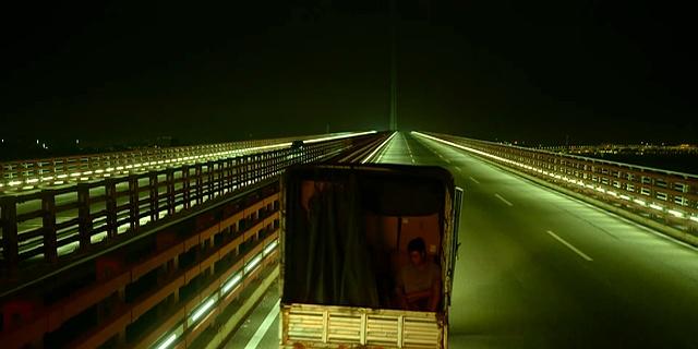 首播3集，热度破20000，悬疑榜飙升第一，开局直接杀人抛尸，烧脑