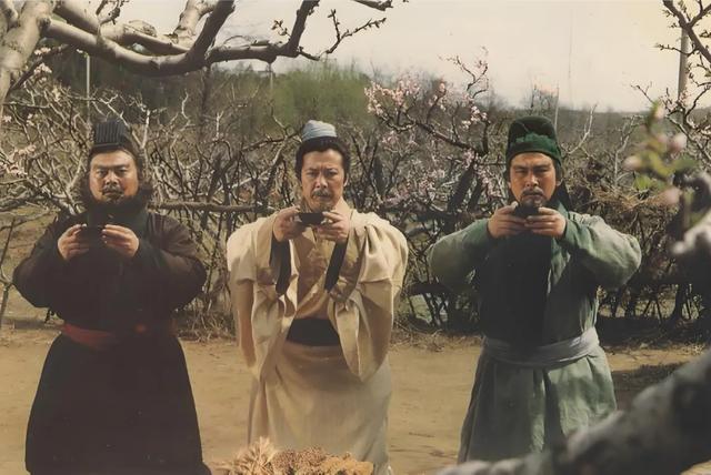 《王者荣耀》英雄盘点：你的本命英雄，历史上究竟有多“超神”？