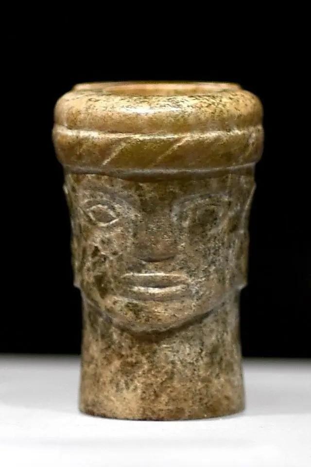 《中华上古史》第二卷 （五）、湖北石家河文化的玉器发展