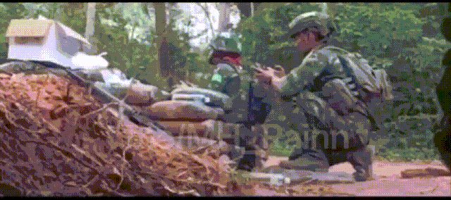 中国两款火箭炮迎来首次实战，泰国士兵打82炮，中美制榴弹炮对轰