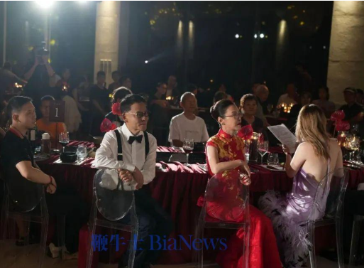 俞渝也没想到，刚离婚2年，李国庆就娶了他40年前的“白月光”