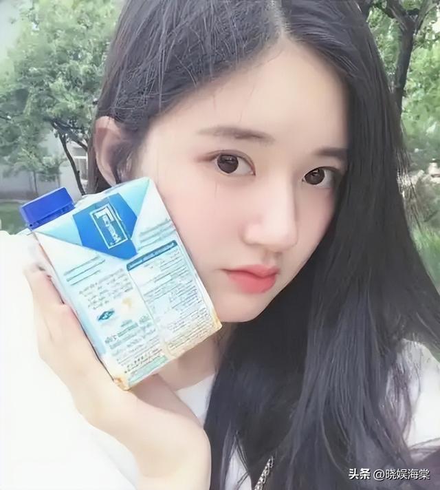 外表是仙女，私下里却是“文盲”的8位女星，郝蕾的话太扎心