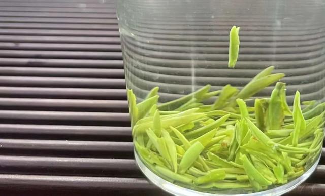 你以为的红茶红汤，白茶白汤，错错错！茶汤“颜色密码”对照表！