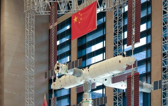 神舟二十一号箭在弦上：3名航天员将出征，中国太空航母也要来了