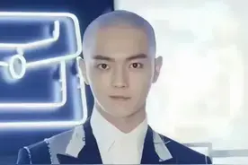 25位男星光头造型，许凯帅气，彭昱畅惊喜，胡歌邋遢，朱亚文好欲图片