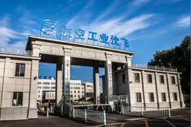 为何军迷觉得成飞是希望，沈飞扶不上墙？早年迷之操作留下后遗症图片