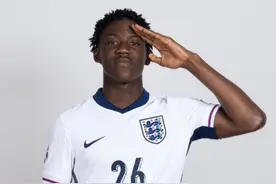 “小孩哥” ，谁主沉浮图片