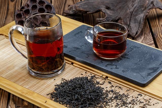 家里放了5年的茶叶，一直没拆封，还能喝吗？看完你就明白了