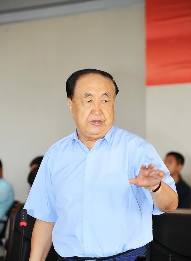 他54岁担任辽宁省委书记，曾查办东北乔四，57岁任黑龙江省委书记