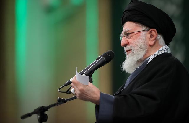 不到24小时，美军连夜通告全球	，伊朗没想到，特朗普敢做得这么绝