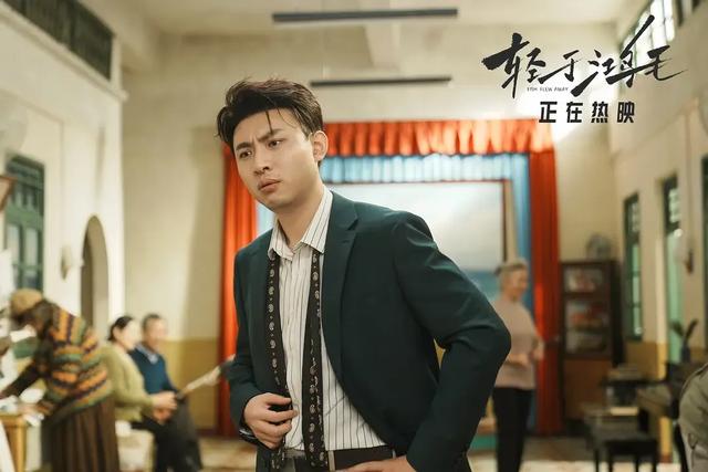 【电影】《轻于鸿毛》双女主公路行，荒诞解房产结，情路和解蜕变