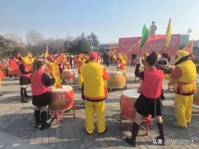 大荔文旅庆“元旦”主题活动：秦晋健身团队“快闪”百年粮仓 文旅体融合别样跨年