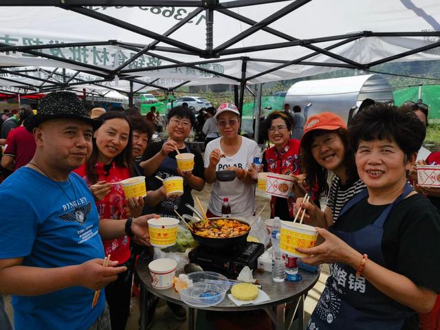 秋日凉都迎客至 帐篷美食引潮来 | 六盘水“加多宝·烙享凉都·帐篷季”首站活动盛大开启