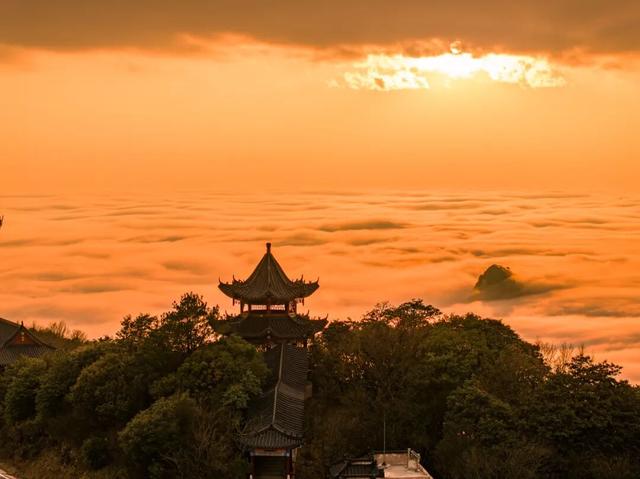 梵净山秋色私藏指南：在云端，邂逅一场秋天的顶级浪漫