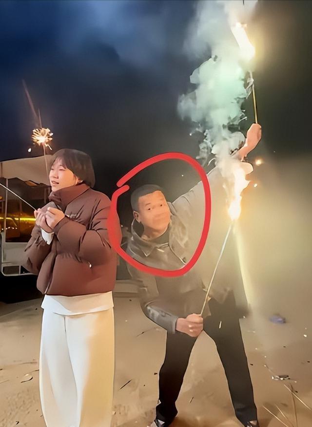 全红婵回乡过节，父亲巨资布置夜景	，国家队的去留再添悬念