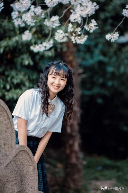 牵了手的你	，一辈子都和我相守，我的爱，这一生只予你