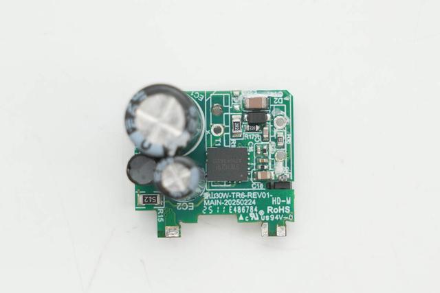 迷你级别的小巧精致，安克新款Nano 30W氮化镓充电器拆解