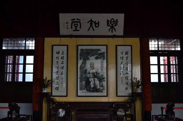 小巷深处的故事