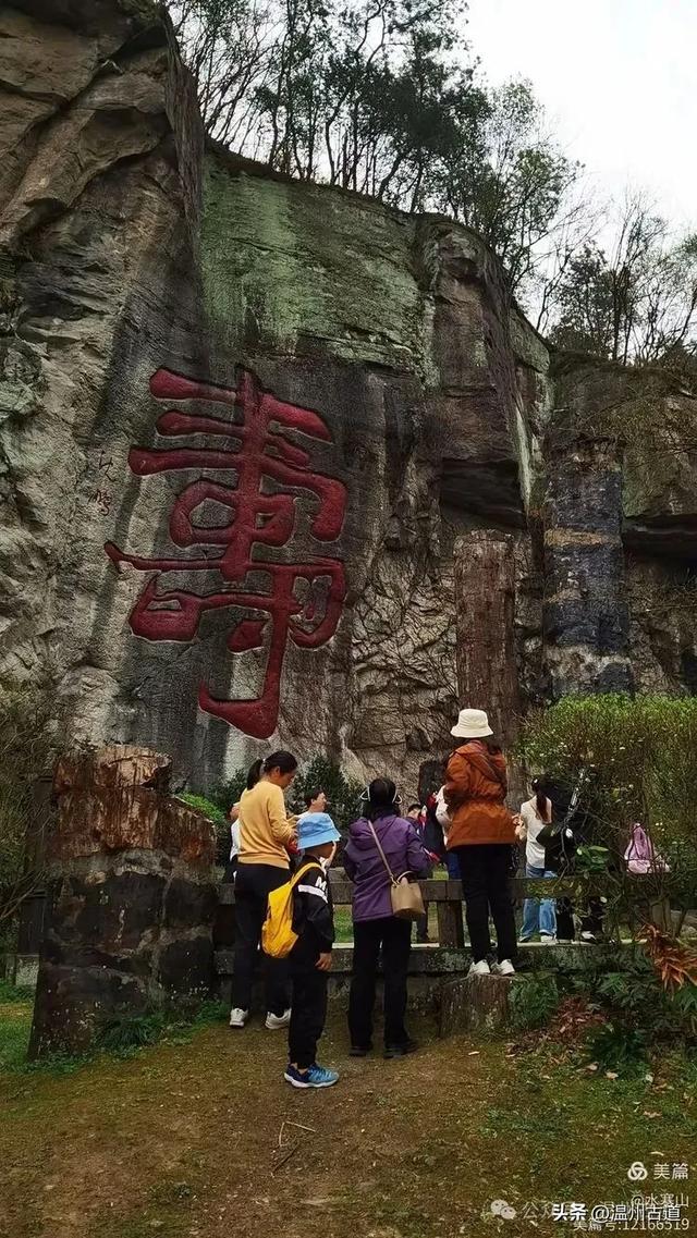打卡这座1600多年的"越国敦煌"!探秘千年石窟与佛光交织的圣境!