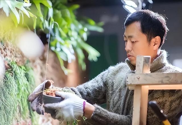 “闲人水哥”王昱珩：20年不上班靠玩成亿万富翁，他凭啥这么狂？