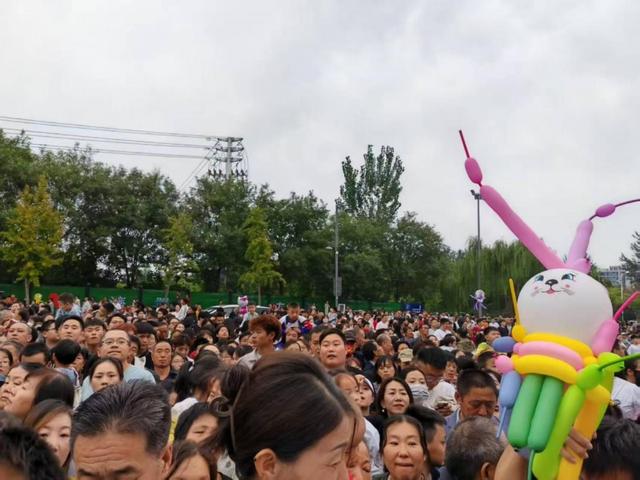 首个黄河文化不夜城点亮济南济阳引来打卡热潮