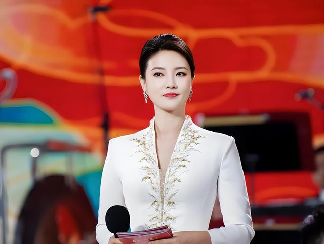 央视最惨女主持，男友被判死缓，丈夫惨死狱中，如今48岁孑然一身
