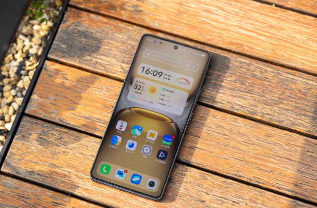 性价比排名前十的手机，双11重点考虑，都是“低价高配”