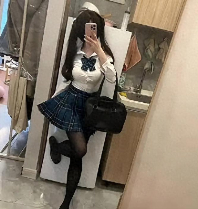 揭秘8000元过夜伴游内幕，涉及16岁少女，高端伴游到底有多脏？