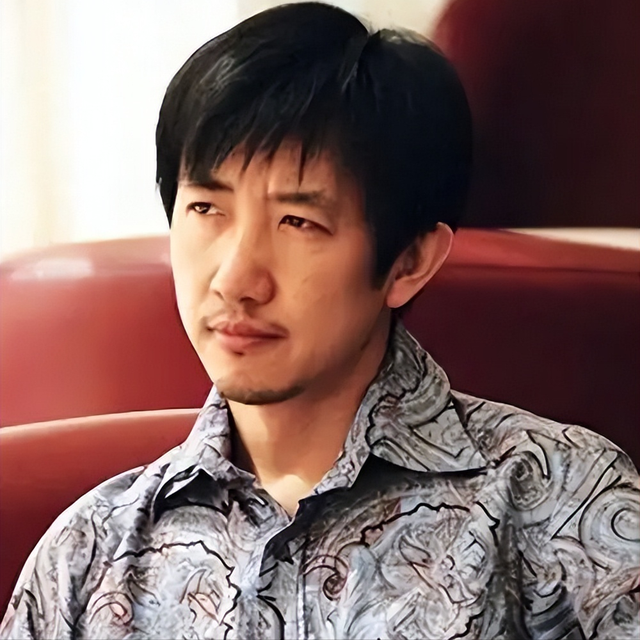 吃梅婷6年软饭，“出轨”李小冉惨遭断手断脚，今与梅婷天差地别