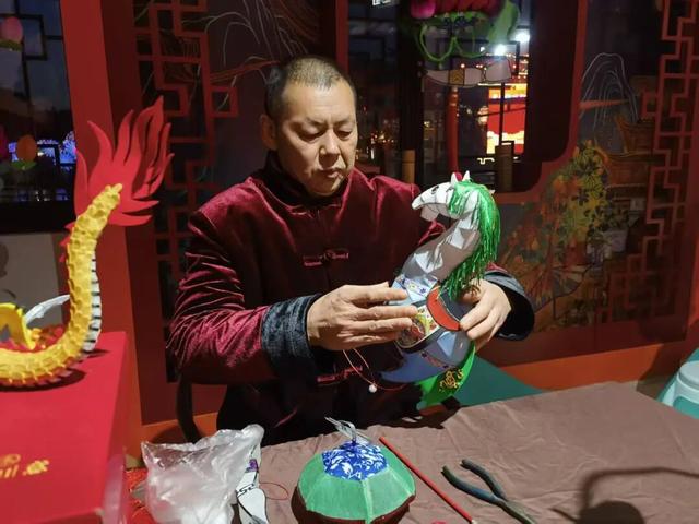 亮灯！马到！这是昨晚的南京