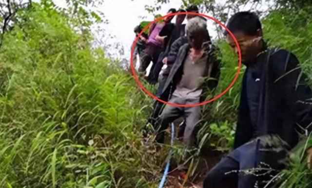 云南山中出现“野人”，高达1.75米，警方抓获后激动不已