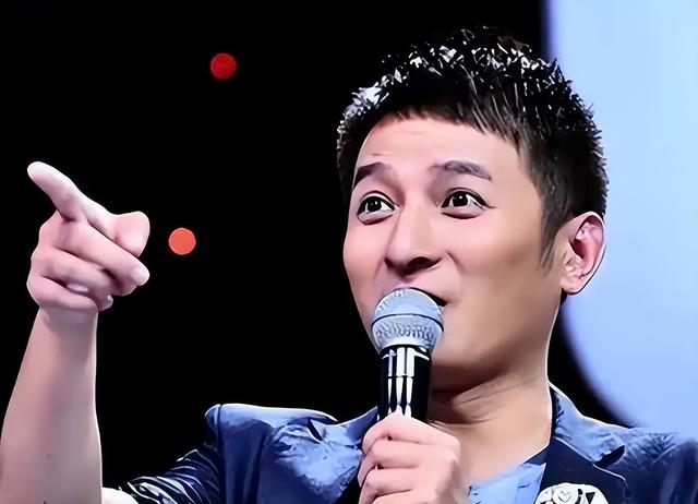 从主持人到"精神病"，49岁无妻无子的李维嘉，给不婚人士提了个醒