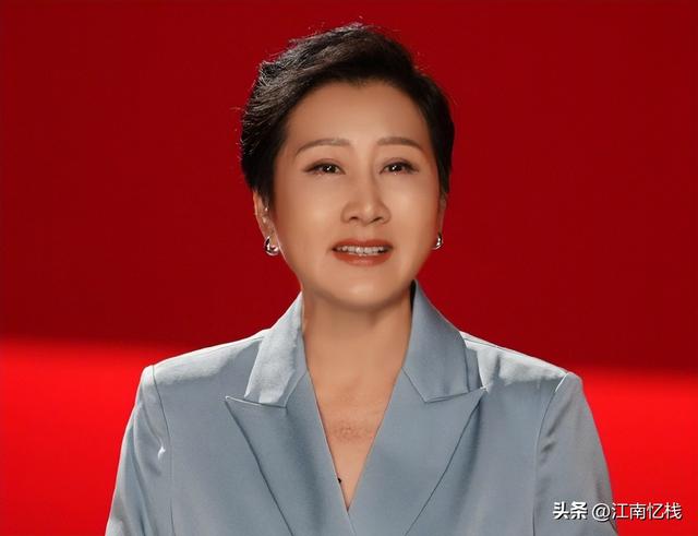 没想到，63岁张凯丽，因九三阅兵上的一个动作，再次实现口碑暴增