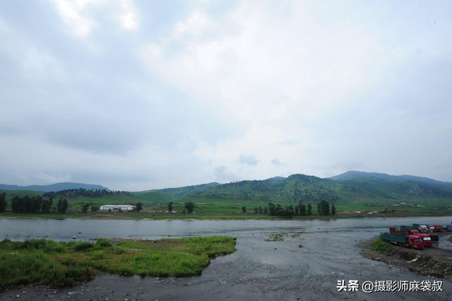 边陲小城临江： 四保临江发生地 与朝鲜隔江而望 肉眼可见对面的军营