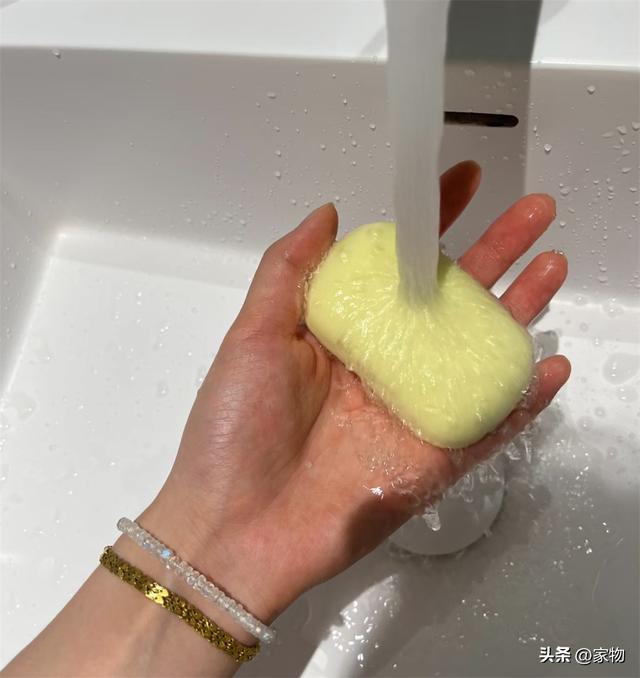 硫磺皂还能洗头？用它洗了一个月后，说说我的感受：好像真有点用
