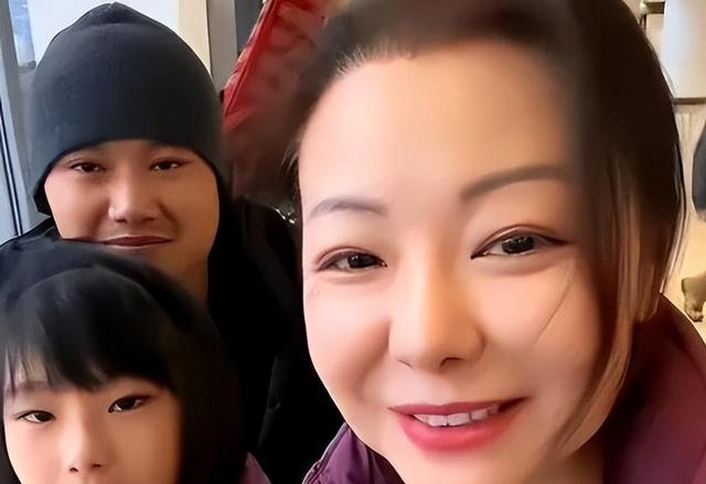 北京大姐爱上小19岁僧人	，豪掷500万盖寺庙，婚后12年现状如何