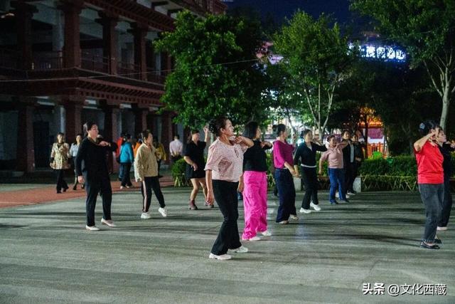 西藏下雪啦！是时候闯入扎墨公路的冬日仙境了！