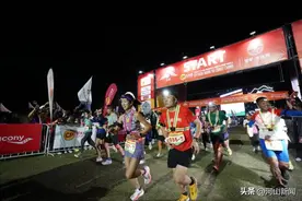 山海相接尽欢处——“2024越山向海人车接力中国赛·张家口站”28日晚开跑图片