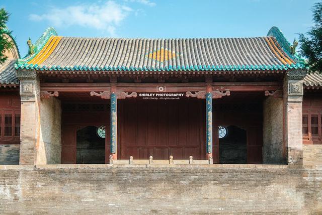 太原自驾2小时，抵达鲜为人知的“琉璃王国”，城内所有景点免费