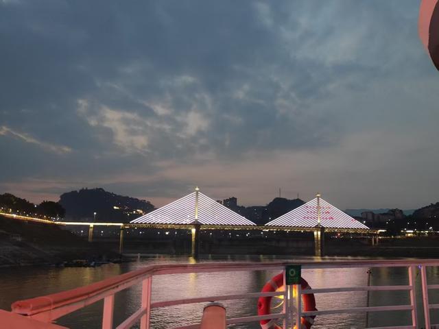 万州会战友（38军113师337团），夜游万州三峡平湖