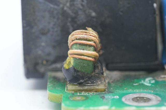 重达18斤的大块头，内部全是灰，麦格米特15kW充电模块拆解