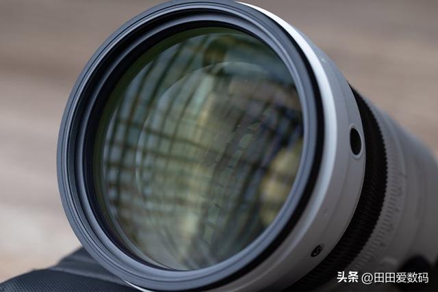 Sigma 200mm F2 DG OS 评测：挑战 Canon、Nikon 神台级「282」地位？