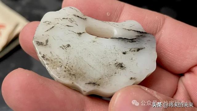 北京废品站“捡宝”，满满一大堆，还藏了一个白玉锁