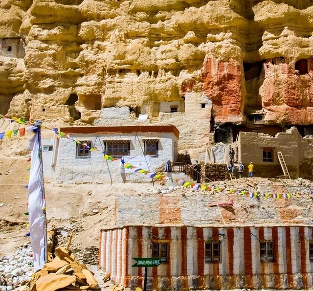 西藏旁有个神秘王国，独立存在600多年，去过的中国人不足2位数