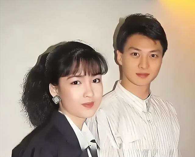 被戴8次绿帽子，3次被捉奸在床，这就是我们“玉女”守卫的爱情