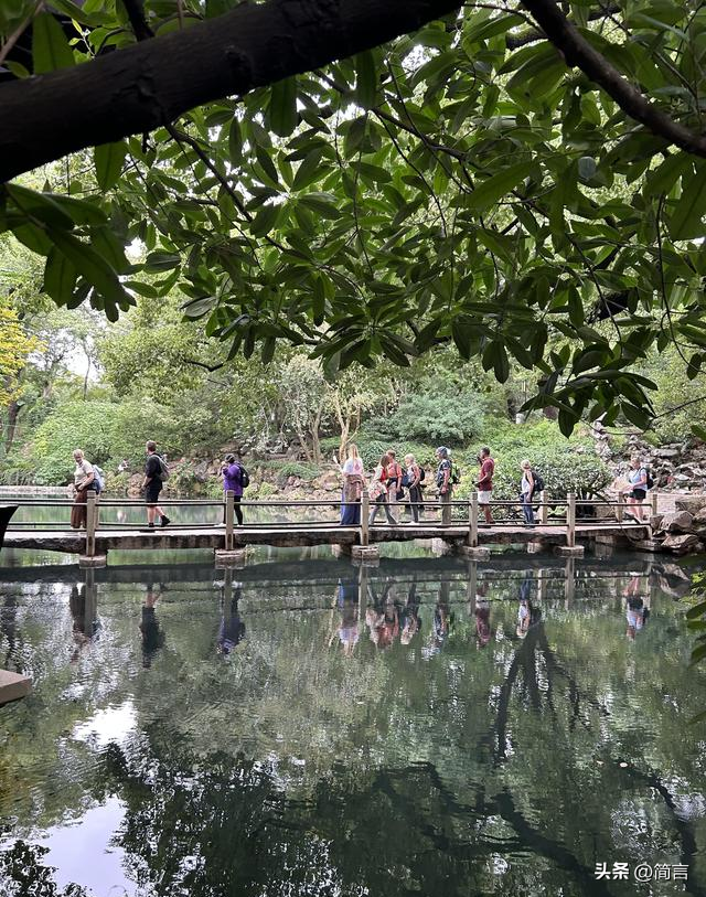 大量欧美游客涌入无锡，打着旅游幌子不去旅游不吃美食，为啥来？