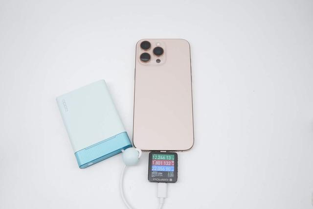 OPhone首选！磁吸 + 多协议 + 轻量三合一！OPPO 22.5W 能量果冻 评测